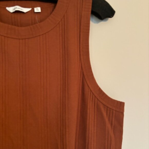 *New with tags* Reitmans Burnt Orange Ribbed Sleeveless Top High Neck XL - Picture 6 of 6